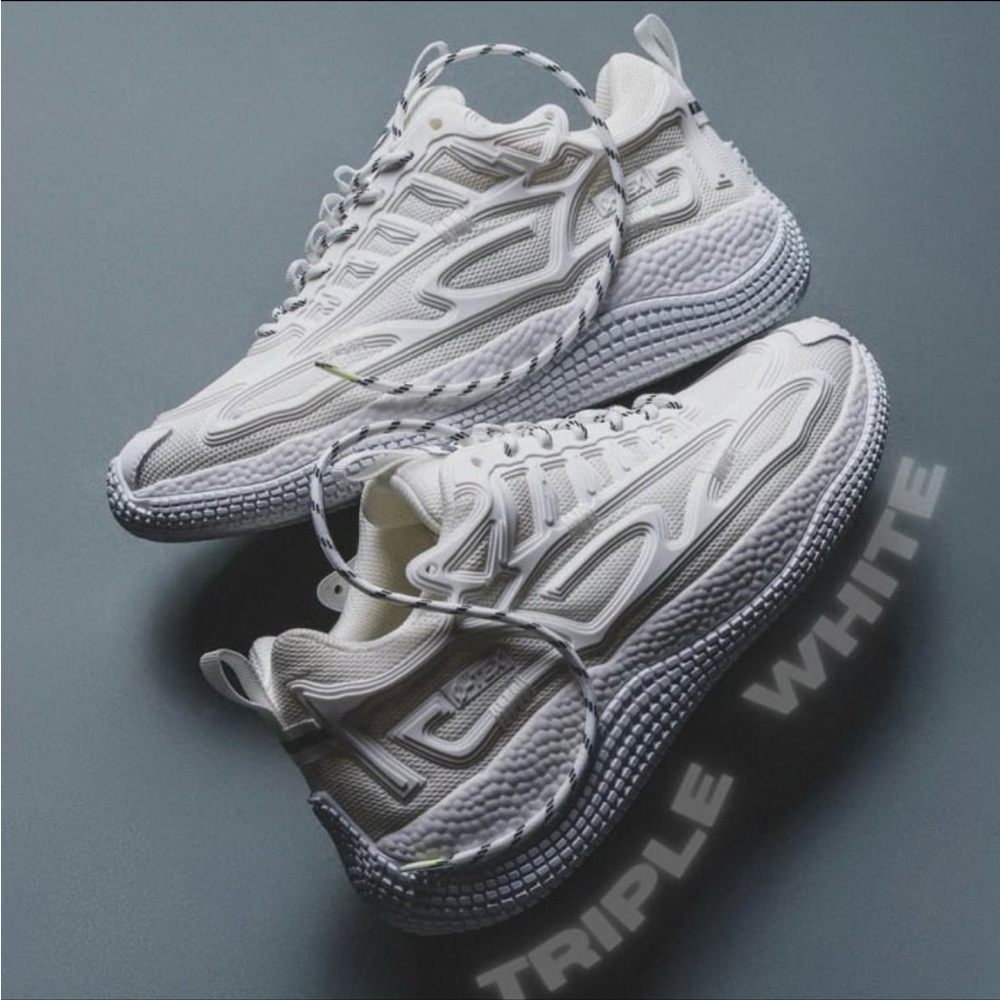 John Geiger Triple White Men's Sneakers size 39-NWT! Perfect for festivals